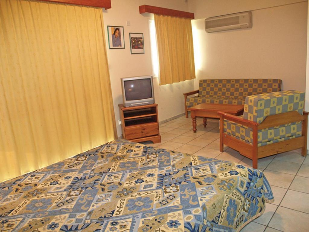 Palm Sea Beach Hotel Apartments Larnaca Pokoj fotografie